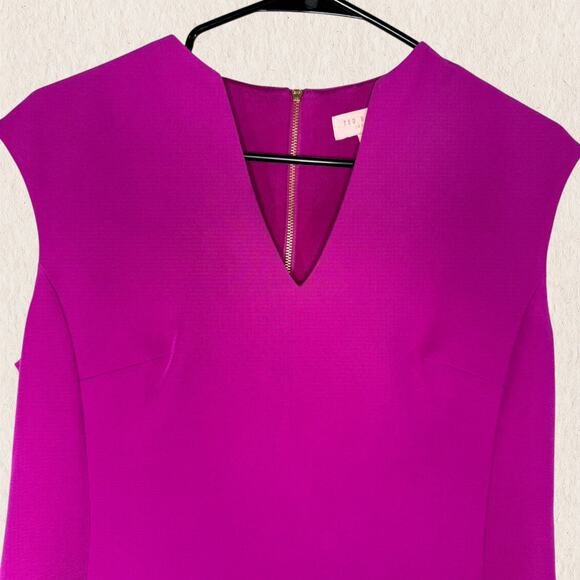 Ted Baker Fuchsia‎ Sleeveless V-Neck Top Sz 2 US Small Office Siren Workwear - Picture 2 of 8